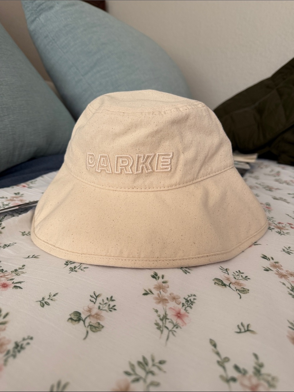 Brand new Parke Beige Canvas Bucket Hat with Embroidered Logo - Picture 2 of 5